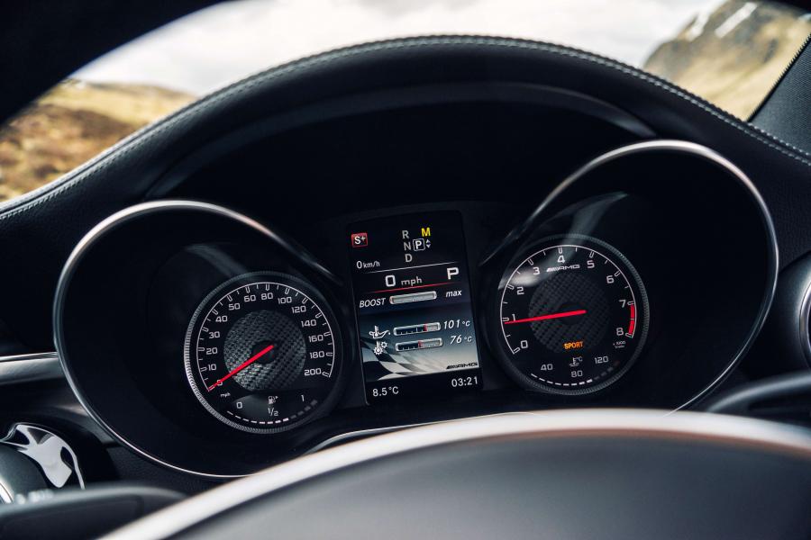  Mercedes-AMG C63 Estate 2015 года  (UK) (фото 5 из 30)